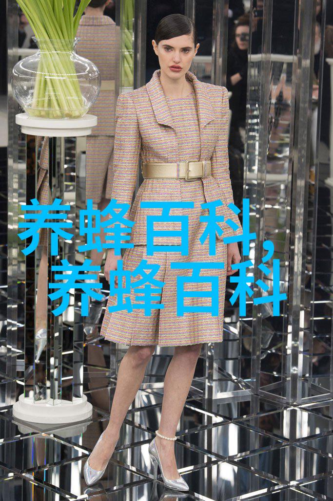 蜜蜂的知识还有哪些蜜蜂的基本知识